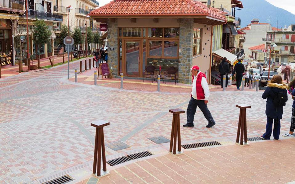 20170613 Καρπενήσι public spaces